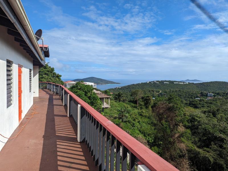balcony